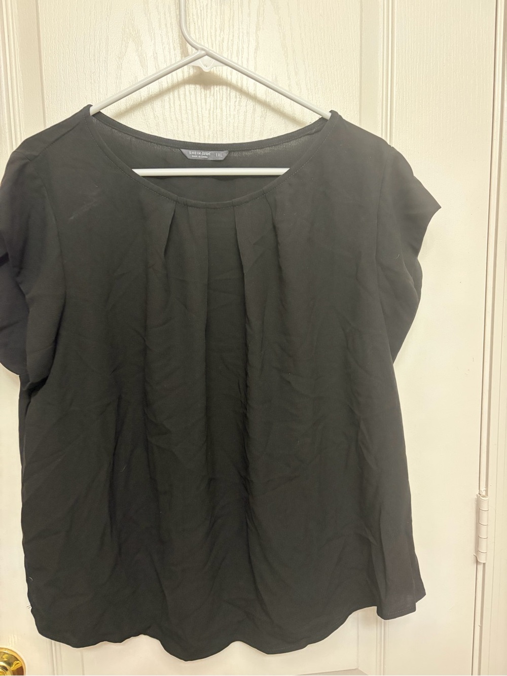 Shein Black Pleated Front Cap Sleeve Blouse